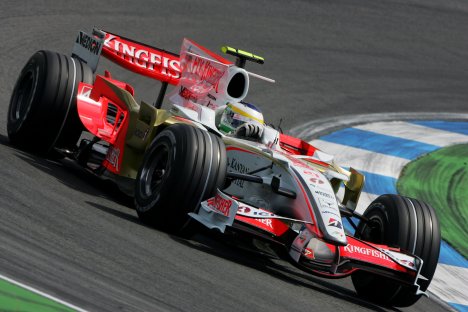 Giancarlo Fisichella fortsætter i Force India teamet den kommende sæson, hvor han igen bliver teamkollega med Adrian Sutil.